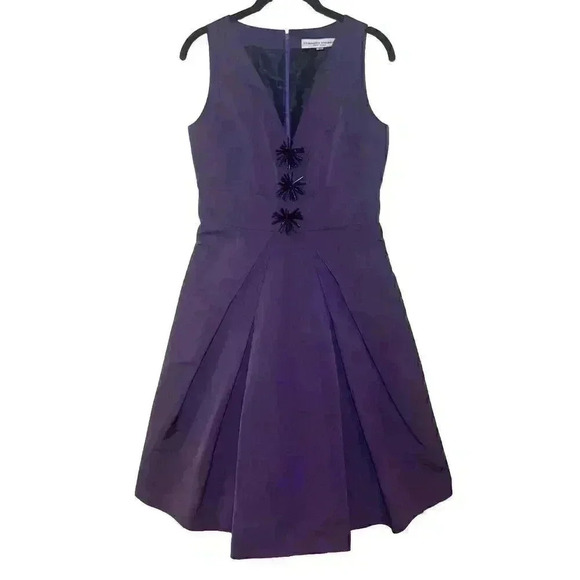 CAROLINA HERRERA Silk Lined Cocktail Dress 8 M Flare Sleeveless Knee Length Tea